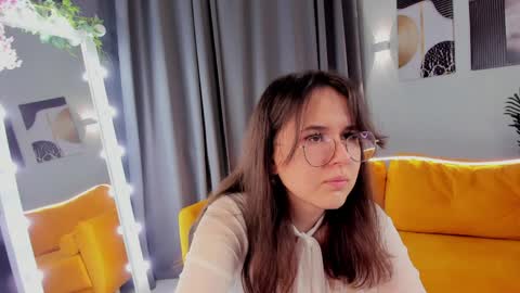Snapshot of leylamirage chatting on 04/08/26, 12:49 leylamirage online show from 04/08/26, 12:49