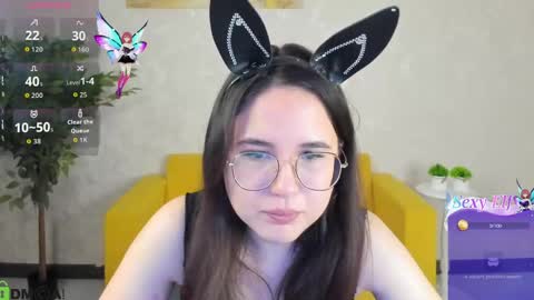 Snapshot of leylamirage chatting on 04/15/26, 01:18 leylamirage online show from 04/15/26, 01:18