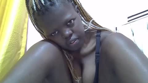 laylani69 online show from 02/28/25, 08:18