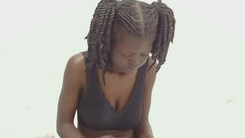Snapshot of leylani69 chatting on 06/26/26, 06:29 laylani69 online show from 06/26/26, 06:29