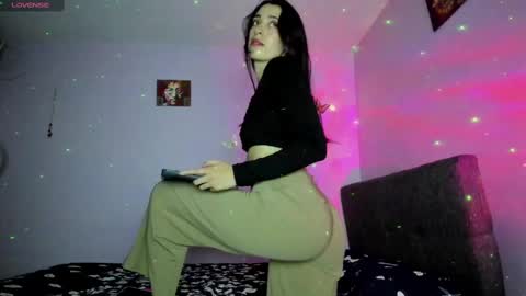 Leyna online show from 02/12/25, 11:09