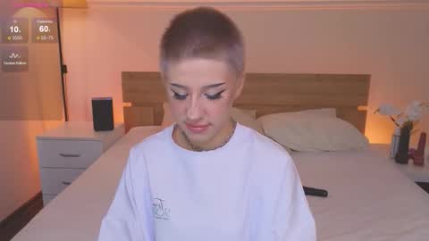 Lisa online show from 10/09/25, 03:59