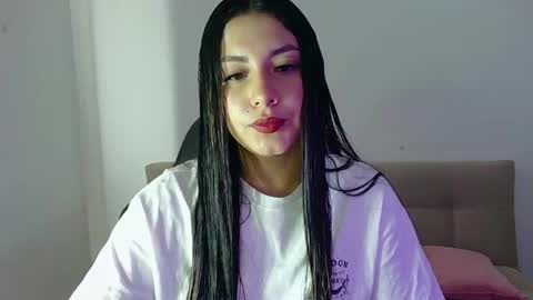Lia  online show from 04/25/26, 05:21