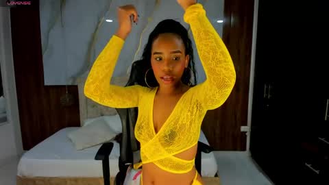 lia_16_ online show from 04/30/26, 11:05