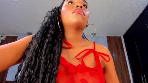 lia_16_ online show from 05/11/26, 04:04