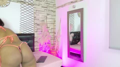 Snapshot of lia__james chatting on 03/29/26, 11:43 Lia James online show from 03/29/26, 11:43