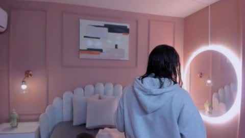 Liss 3 online show from 11/25/25, 10:04