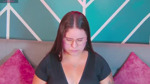 Lia Avalon online show from 06/01/26, 12:07