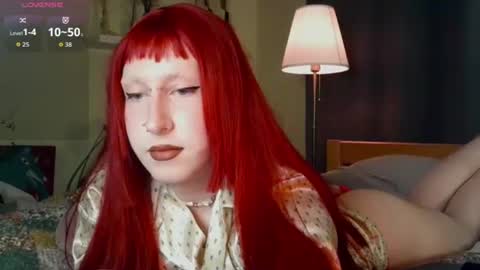 Snapshot of lia_grl chatting on 06/17/26, 12:02 lia_grl online show from 06/17/26, 12:02