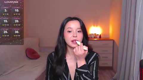 Snapshot of lia_hetty chatting on 09/17/25, 04:19 L I A online show from 09/17/25, 04:19