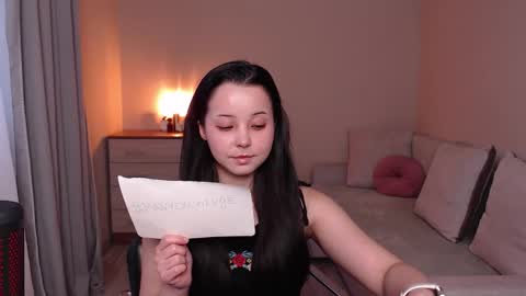 L I A online show from 12/02/25, 11:04