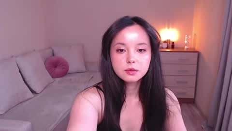 L I A online show from 05/07/26, 03:17