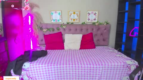 lia online show from 09/26/25, 08:02