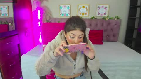 lia online show from 09/27/25, 08:25