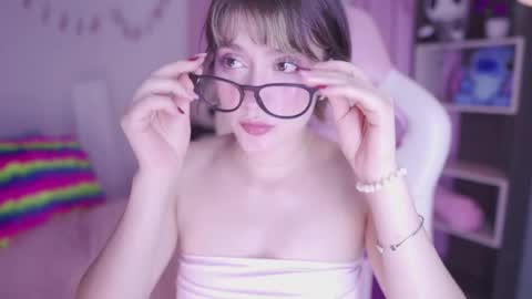 Snapshot of lia_mackenzie chatting on 05/06/26, 03:02 liaa online show from 05/06/26, 03:02
