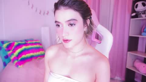 Snapshot of lia_mackenzie chatting on 05/15/26, 01:01 liaa online show from 05/15/26, 01:01
