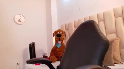 Snapshot of lia_mariana chatting on 09/16/25, 06:20 lia_mariana online show from 09/16/25, 06:20