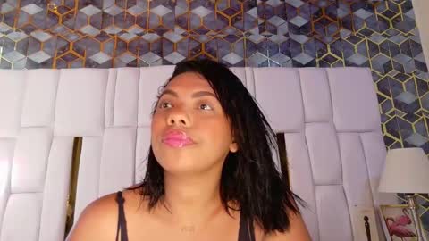 Snapshot of lia_mariana chatting on 10/19/25, 03:34 lia_mariana online show from 10/19/25, 03:34