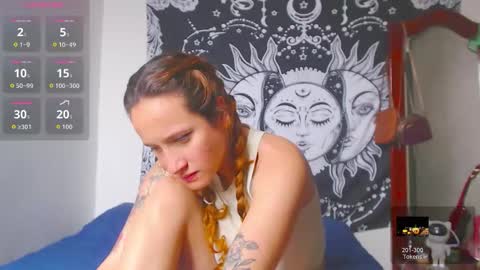 Lia Monroe online show from 10/22/25, 04:18