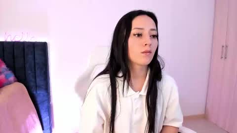 Little Queen Lia  online show from 01/06/25, 07:02