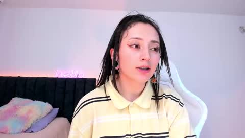 Little Queen Lia  online show from 02/22/25, 04:07