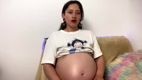 Little Queen Lia  online show from 05/07/26, 01:55