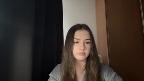 Snapshot of lia_queenie chatting on 06/16/26, 07:22 Lia online show from 06/16/26, 07:22