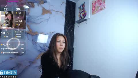 lia summer1 online show from 02/22/25, 01:44