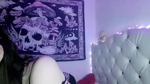 Snapshot of lia_whitexx chatting on 07/04/26, 02:29 lia_whitexx online show from 07/04/26, 02:29