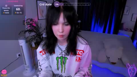 Lia online show from 09/12/25, 09:26