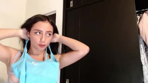 Snapshot of liaa_cute_ chatting on 01/29/25, 11:14 lia online show from 01/29/25, 11:14