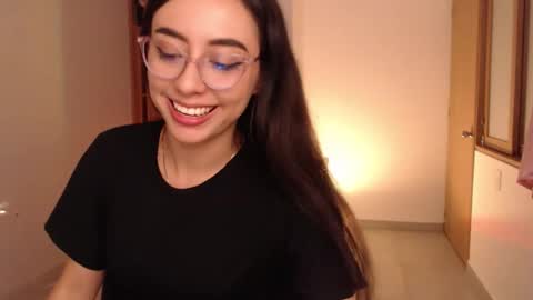 Snapshot of liaa_cute_ chatting on 02/07/26, 12:03 lia online show from 02/07/26, 12:03