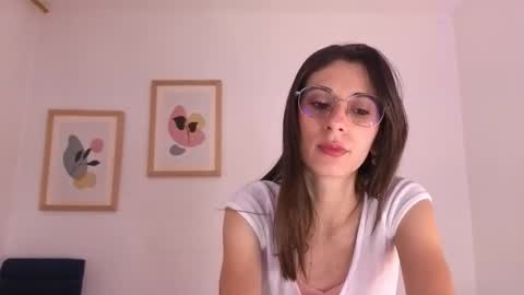 Lia  online show from 01/13/26, 12:21