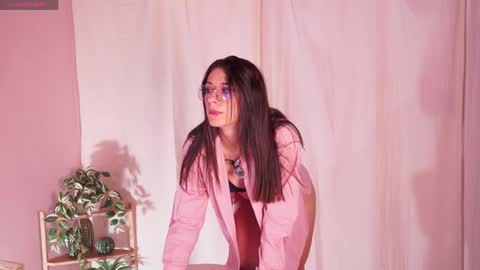Lia  online show from 04/29/26, 12:53