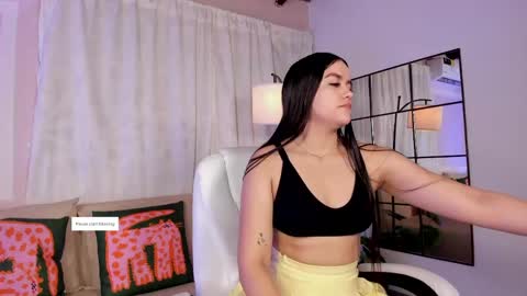 Lia online show from 05/02/26, 12:21