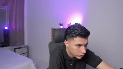 Liam Smith online show from 09/23/25, 12:41