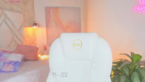 Lia Cox online show from 10/01/25, 03:01