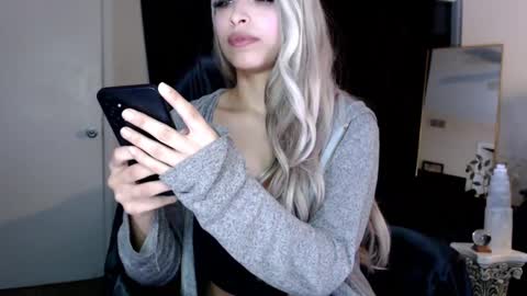 Lia Divina online show from 03/12/25, 07:35