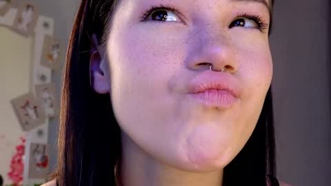 Lia  online show from 12/20/24, 09:54