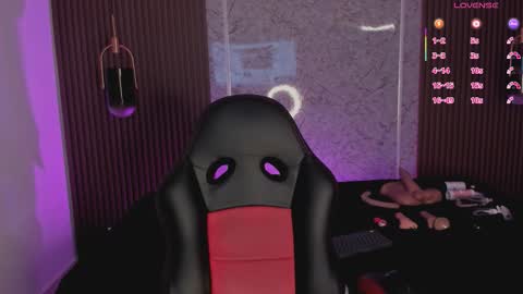 Liah online show from 09/29/25, 08:02