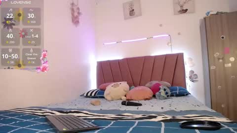 liahdiaz_ online show from 05/01/26, 03:16