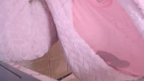 Snapshot of liahsofty chatting on 01/21/25, 08:21 miss Lia colection for travel online show from 01/21/25, 08:21