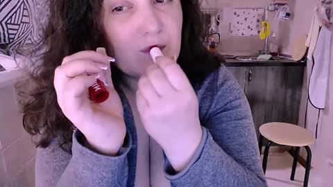 Snapshot of liahsofty chatting on 10/30/25, 01:18 miss Lia colection for travel online show from 10/30/25, 01:18