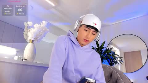 Liam online show from 03/10/26, 01:32