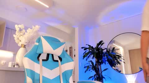 Liam online show from 03/13/26, 07:53