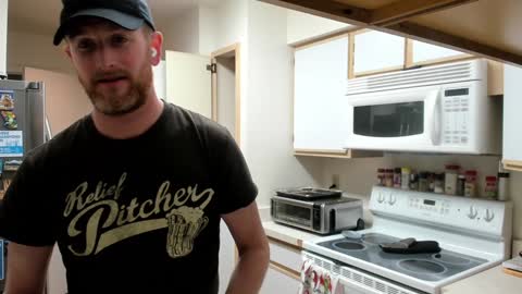 Snapshot of liam_1985 chatting on 12/22/24, 12:28 Liam online show from 12/22/24, 12:28