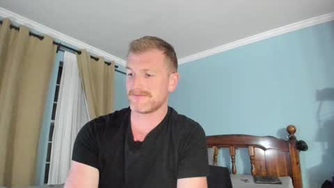 Snapshot of liam_1985 chatting on 10/11/25, 12:32 Liam online show from 10/11/25, 12:32