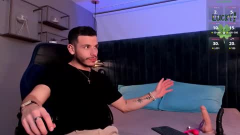 liam_es online show from 03/19/26, 04:05