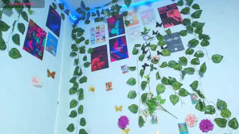 liam_honey18 online show from 04/29/26, 05:30