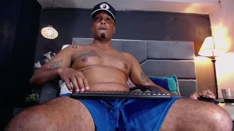 Liam online show from 09/08/25, 07:24